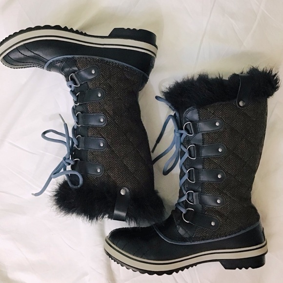 Sorel Tofino Brown Herringbone Snow Boots - Picture 9 of 11